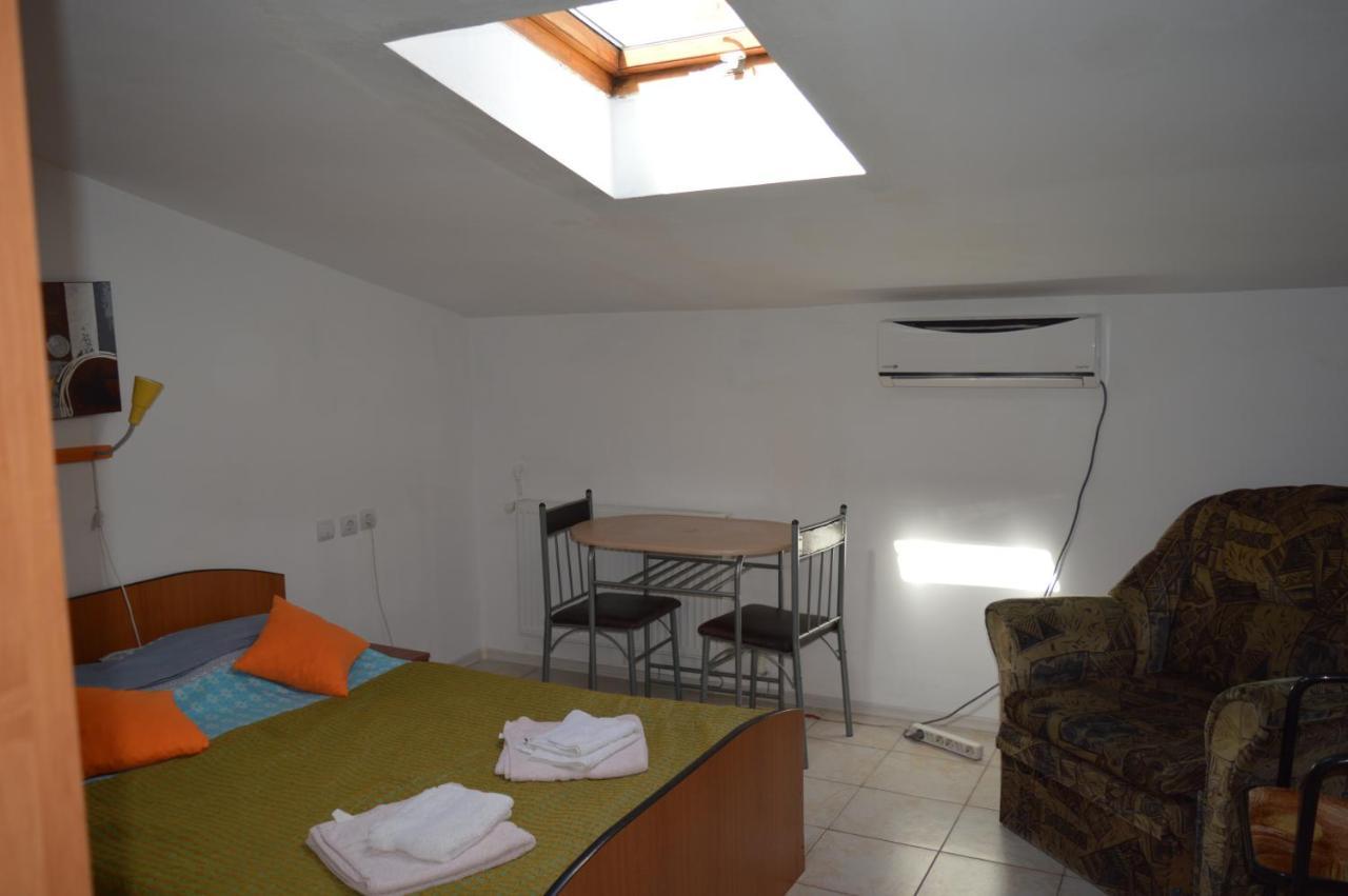 Garsoniere Victor Seaview Aer Conditionat Bucatarie Proprie Primim Carduri Vacanta 150 M De Plaja Reyna Beach Constanţa Extérieur photo