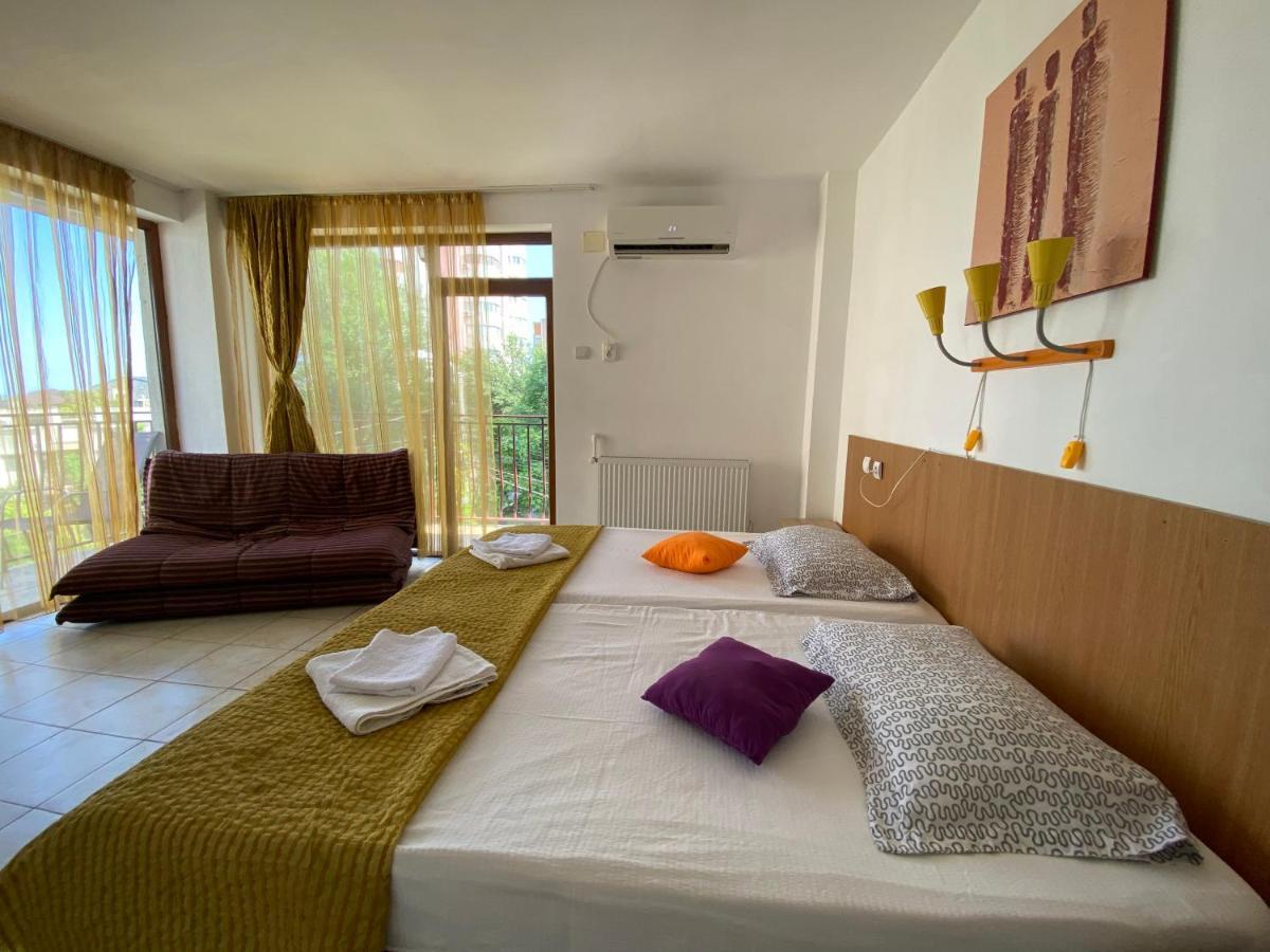 Garsoniere Victor Seaview Aer Conditionat Bucatarie Proprie Primim Carduri Vacanta 150 M De Plaja Reyna Beach Constanţa Extérieur photo