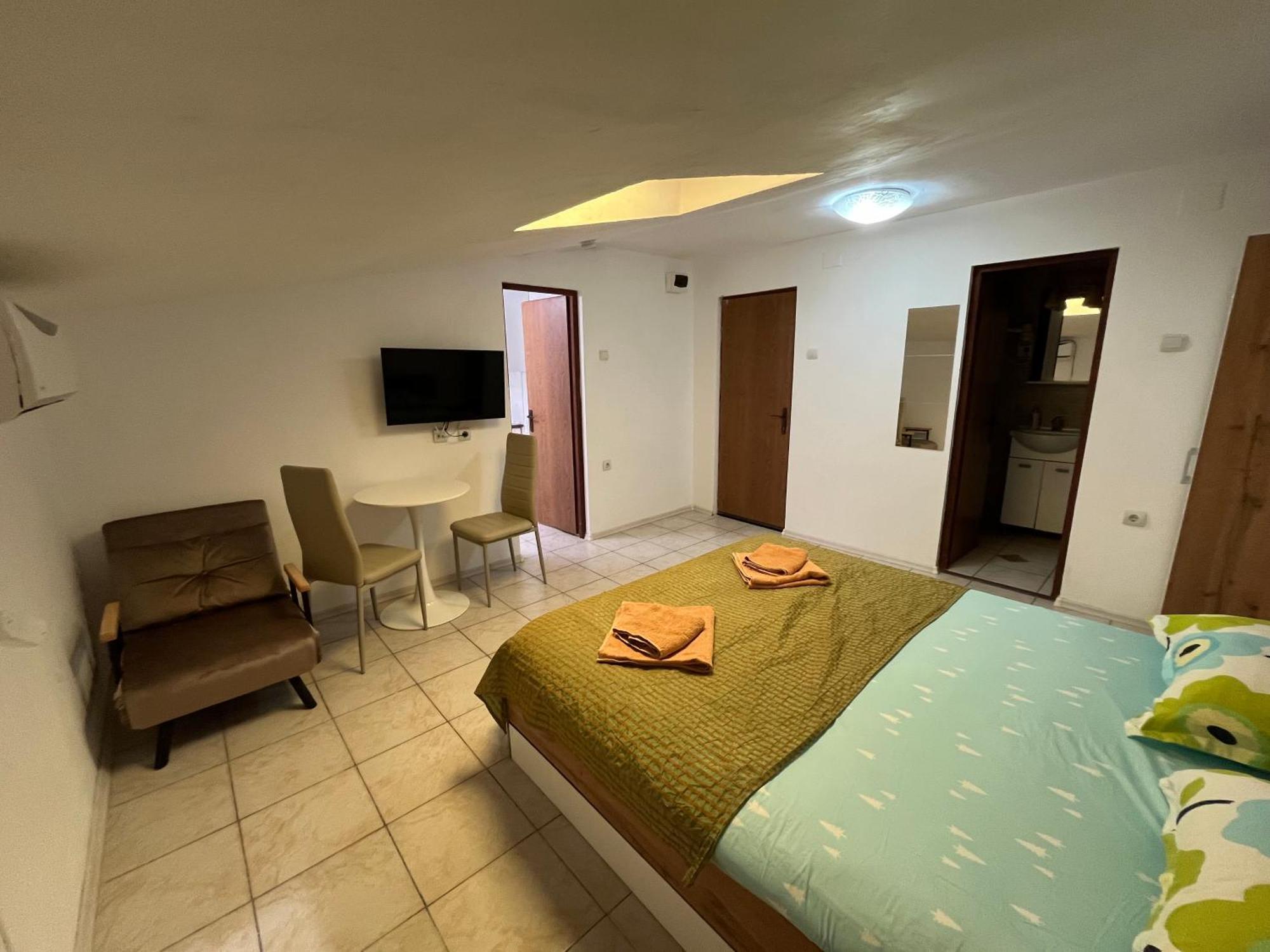 Garsoniere Victor Seaview Aer Conditionat Bucatarie Proprie Primim Carduri Vacanta 150 M De Plaja Reyna Beach Constanţa Extérieur photo