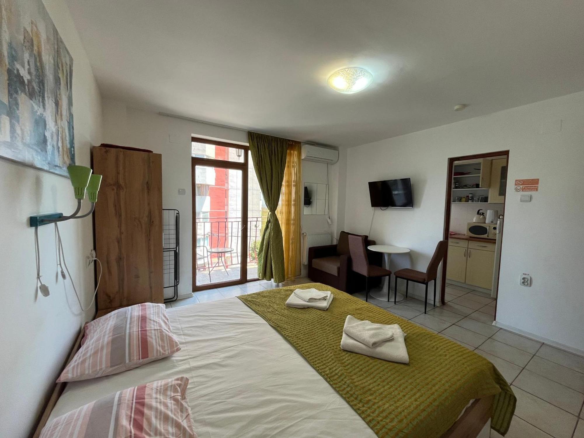 Garsoniere Victor Seaview Aer Conditionat Bucatarie Proprie Primim Carduri Vacanta 150 M De Plaja Reyna Beach Constanţa Extérieur photo