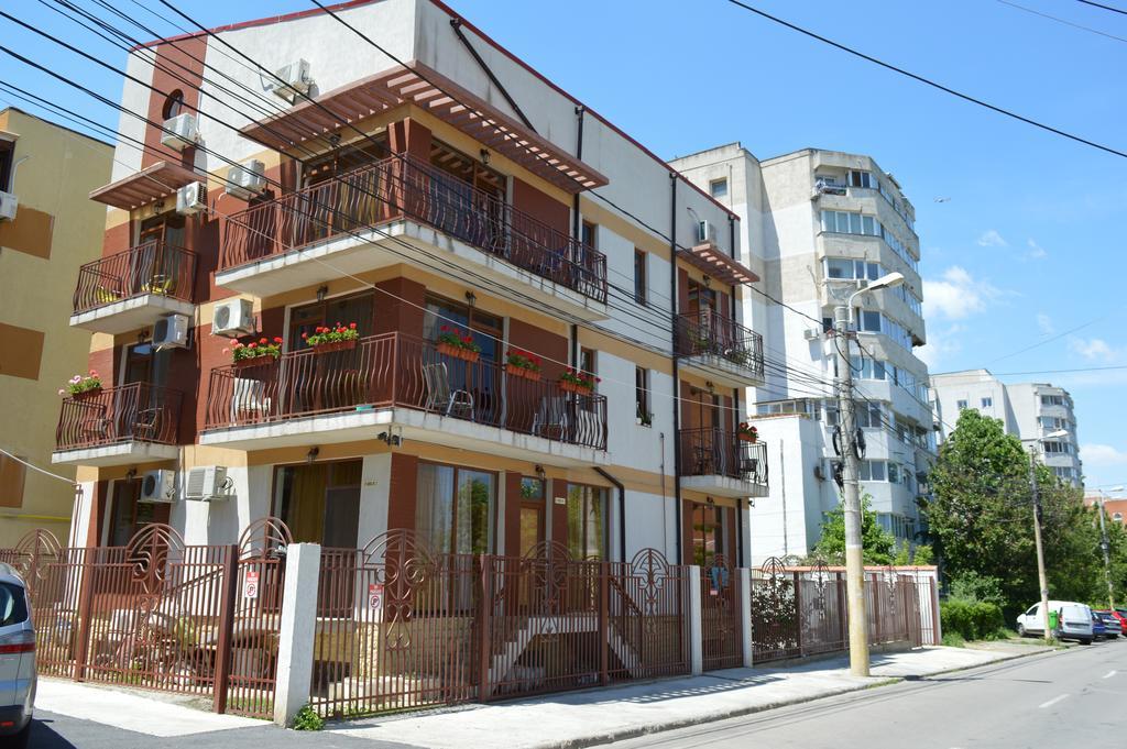 Garsoniere Victor Seaview Aer Conditionat Bucatarie Proprie Primim Carduri Vacanta 150 M De Plaja Reyna Beach Constanţa Extérieur photo