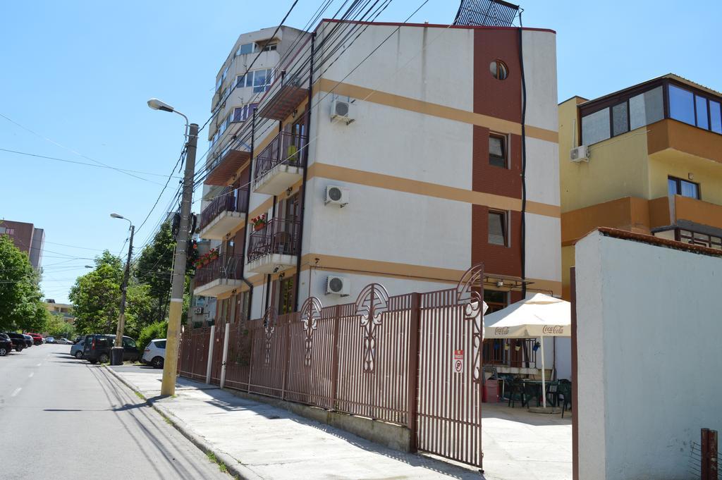 Garsoniere Victor Seaview Aer Conditionat Bucatarie Proprie Primim Carduri Vacanta 150 M De Plaja Reyna Beach Constanţa Extérieur photo